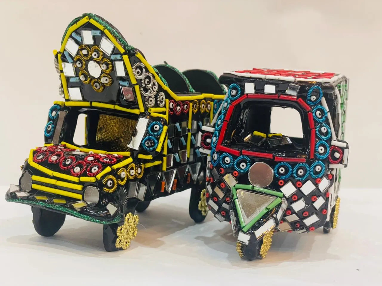 Handcrafted Glass Truck Art & Rickshaw